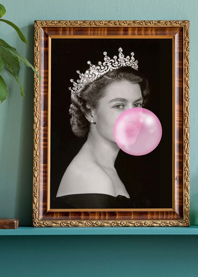 Queen Blowing Bubblegum Platinum Jubilee Print-InkAndDrop