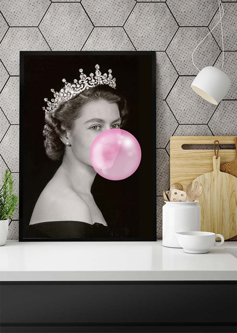 Queen Blowing Bubblegum Platinum Jubilee Print-InkAndDrop