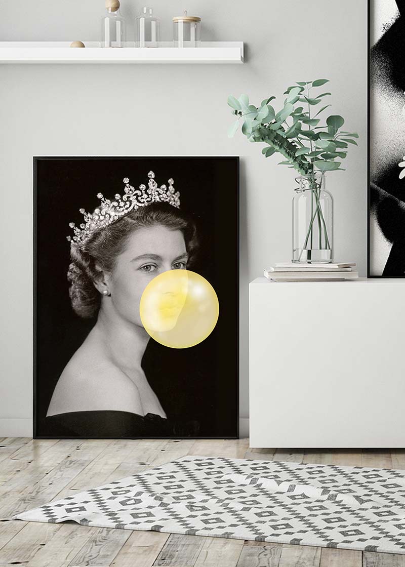 Queen Elizabeth with Bubblegum Yellow Print