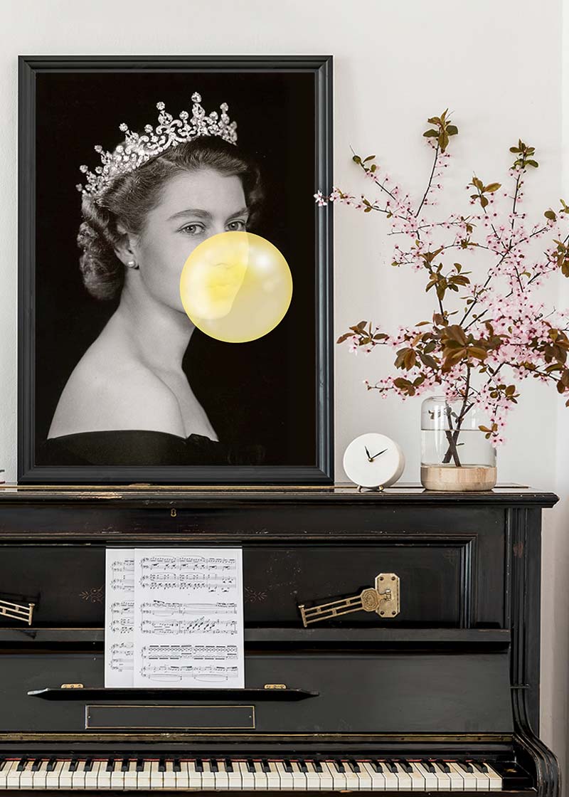 Queen Elizabeth with Bubblegum Yellow Print
