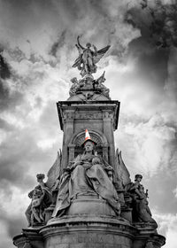 Queen Victoria Statue Traffic Cone Print-InkAndDrop