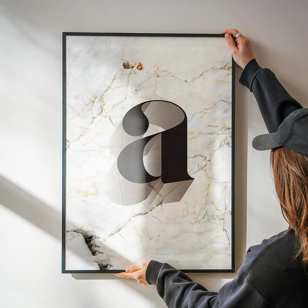 Single Serif Letter Print Black + Marble