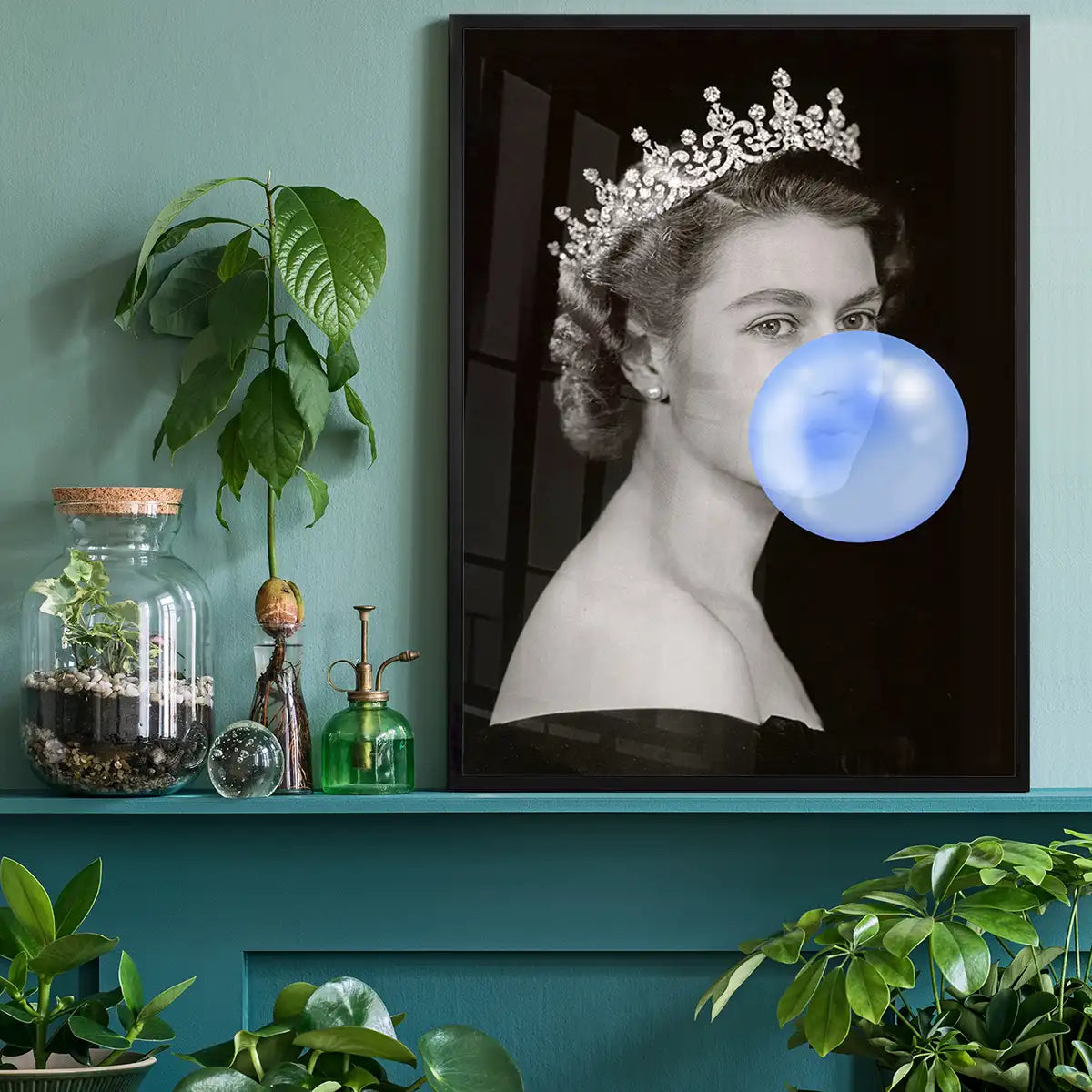 Queen Elizabeth with Bubblegum Blue Print