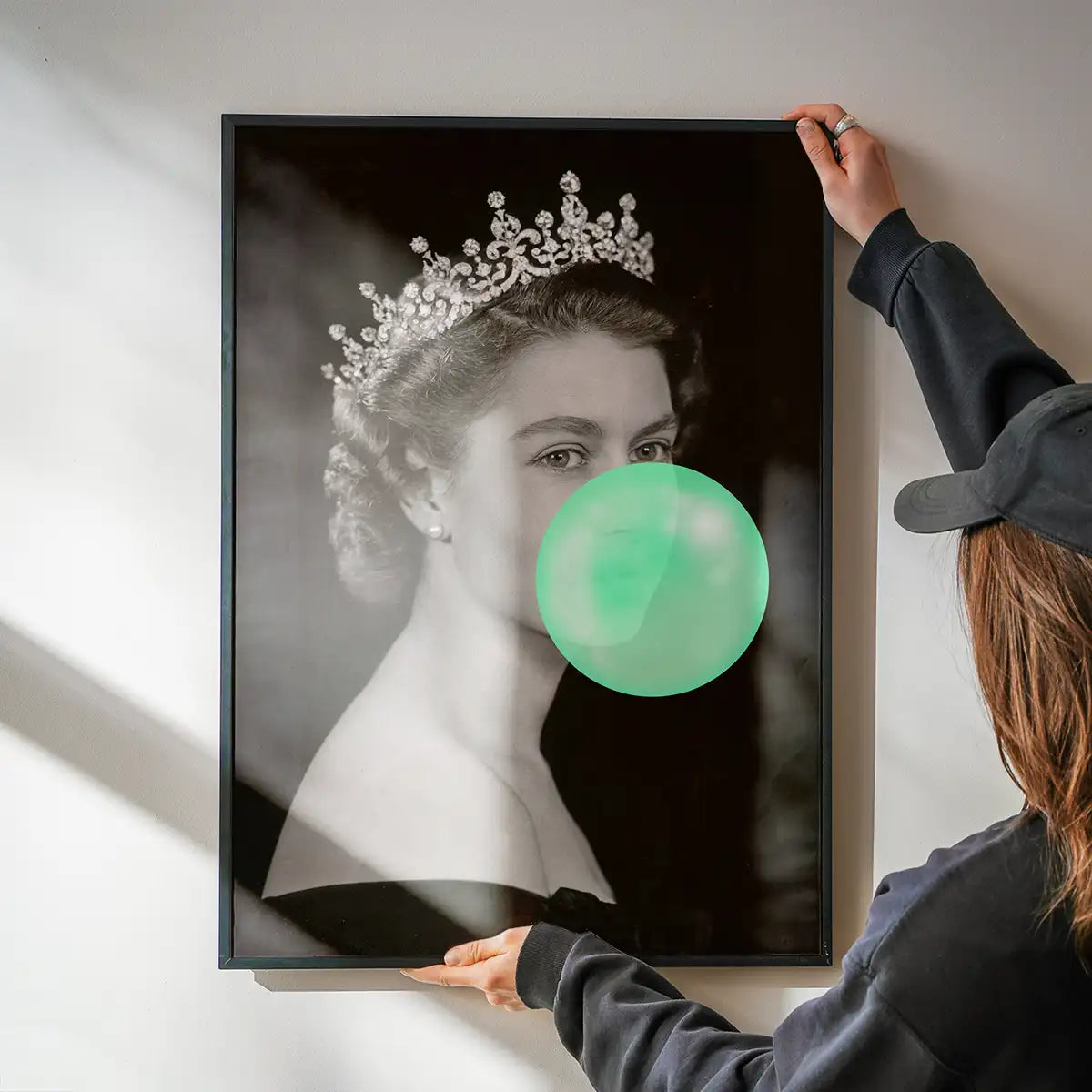 Queen Elizabeth with Bubblegum Teal Print