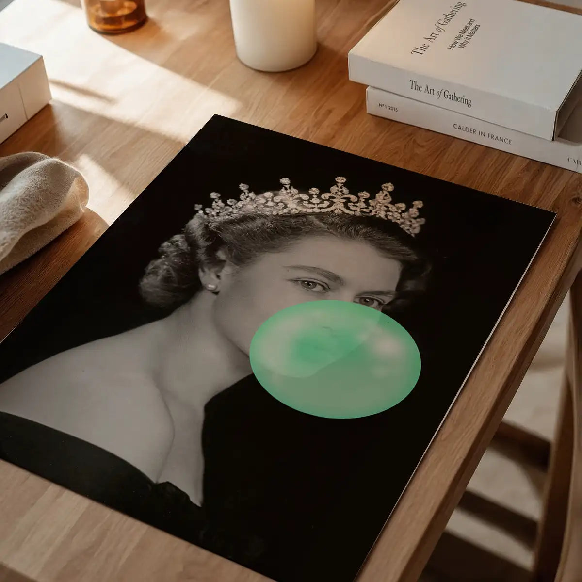 Queen Elizabeth with Bubblegum Teal Print