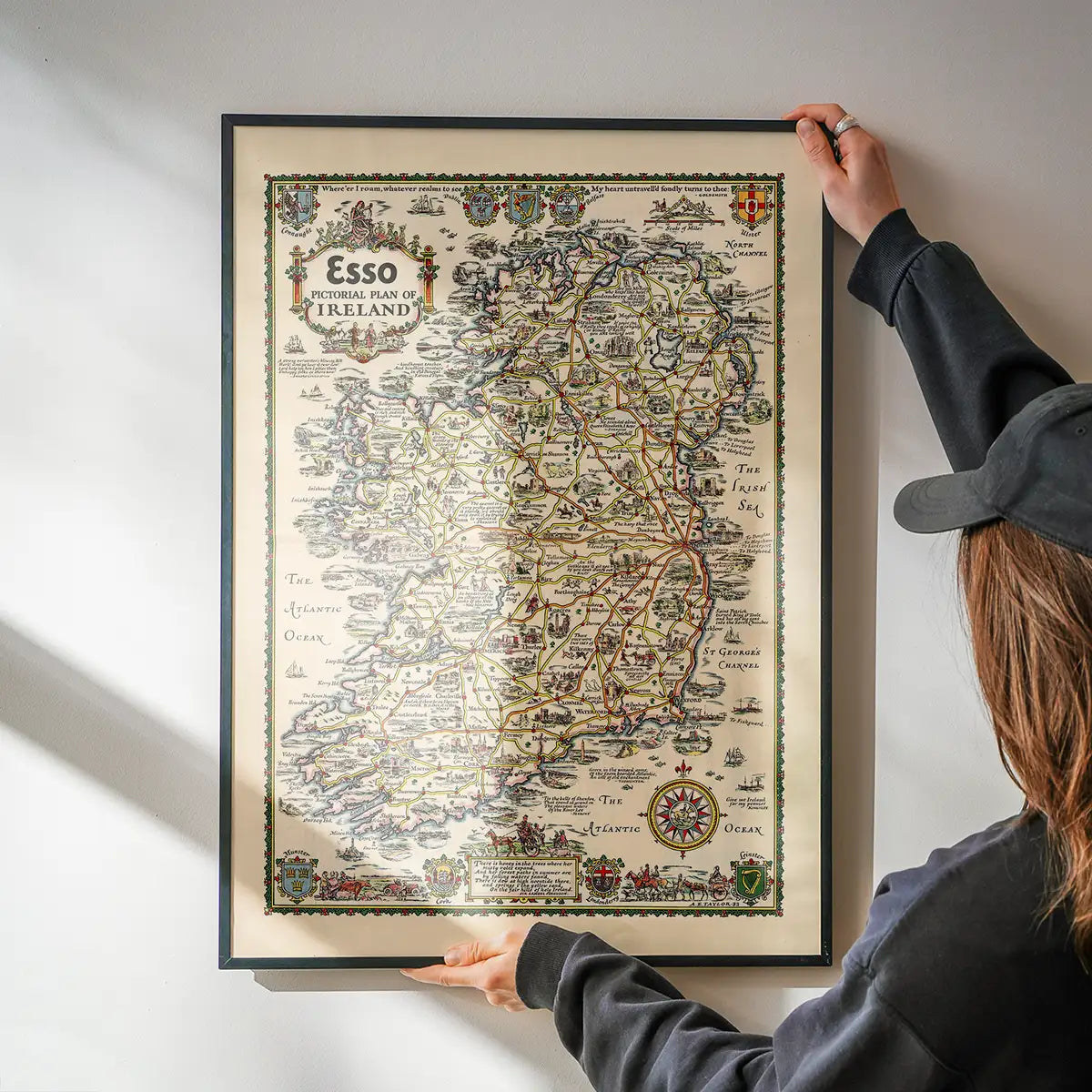 1933 Pictorial Plan of Ireland Map Print